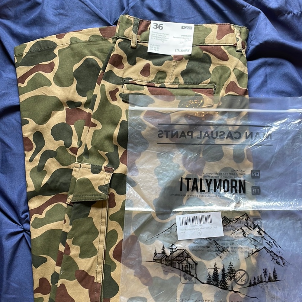 Camouflage men’s size 36 cargo pants.